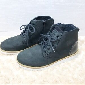 Clae unisex Black ankle boot Size 7 men, 8 women